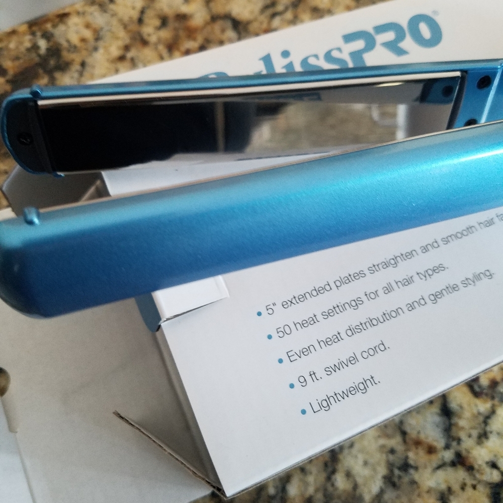 BaByliss PRO Nano Titanium Straightener 1" - Picture 3 of 4